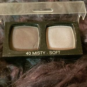 Used Chanel Duo "40 Misty-Soft"